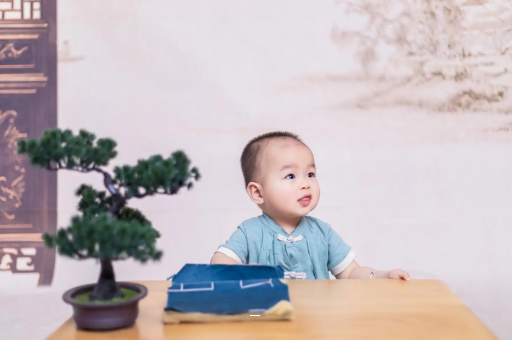 衡水宝宝摔到头第五天吐了